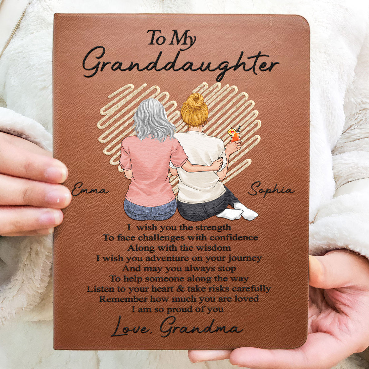 À ma petite-fille, je suis si fière de toi - Carnet en cuir personnalisé pour grand-mère